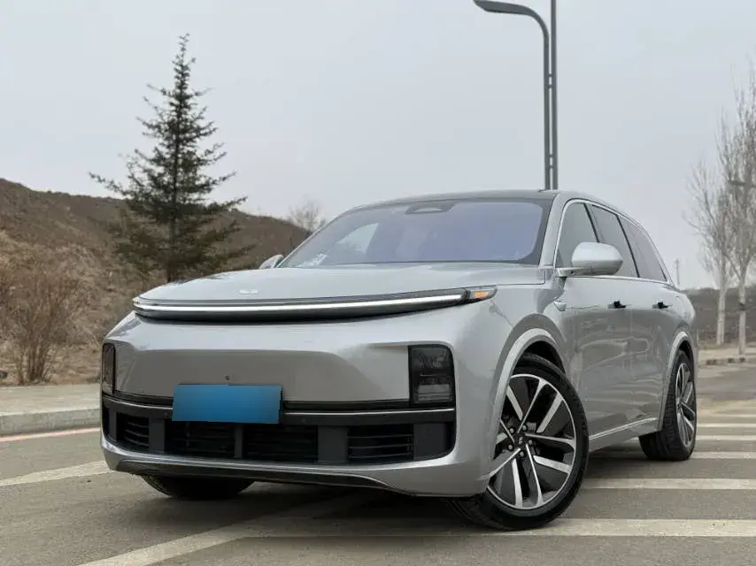 2023 Li L8 Range Extended 154HP REEV 40.9KWH