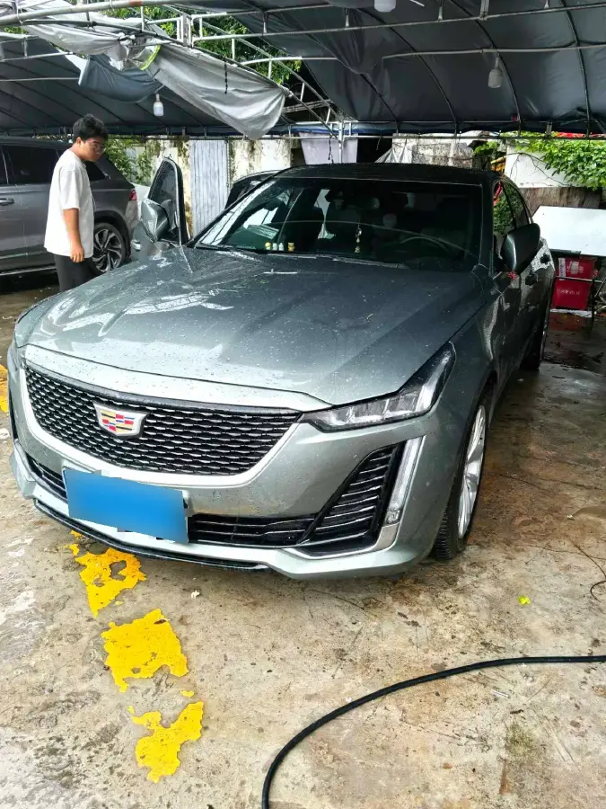 2022 Cadillac CT5 2.0T 237HP L4 10AT