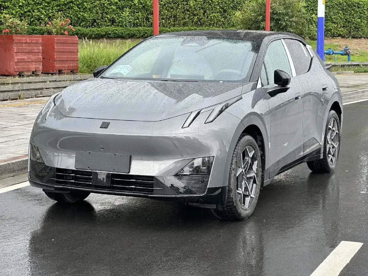 2025 LYNK&CO Z20 BEV 61.47KWH