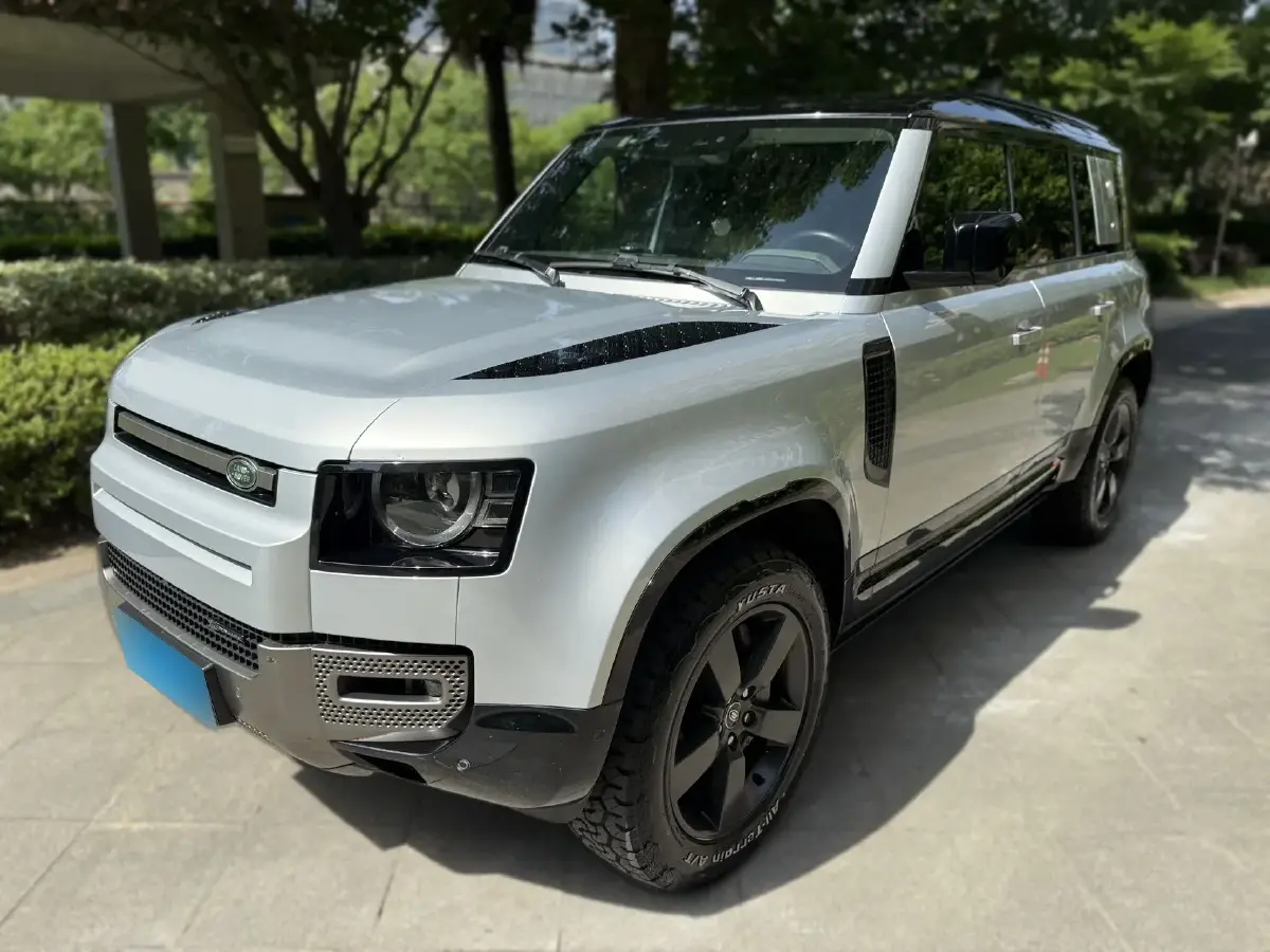 2022 Land Rover Defender 3.0T 400HP L6 8AT