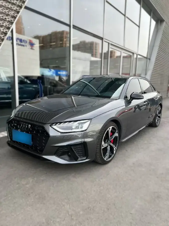 2023 Audi A4L 2.0T 245HP L4 7DCT