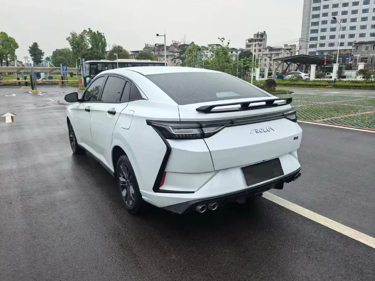 2023 DongFeng Aeolus YiXuan 1.5L 125HP L4 6DCT,autocango,china used car exporter,china ev exporter,chinese used car exporter,chinese used ev exporter