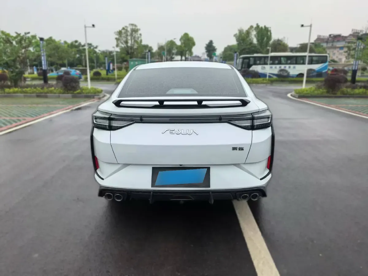 2023 DongFeng Aeolus YiXuan 1.5L 125HP L4 6DCT,autocango,china used car exporter,china ev exporter,chinese used car exporter,chinese used ev exporter