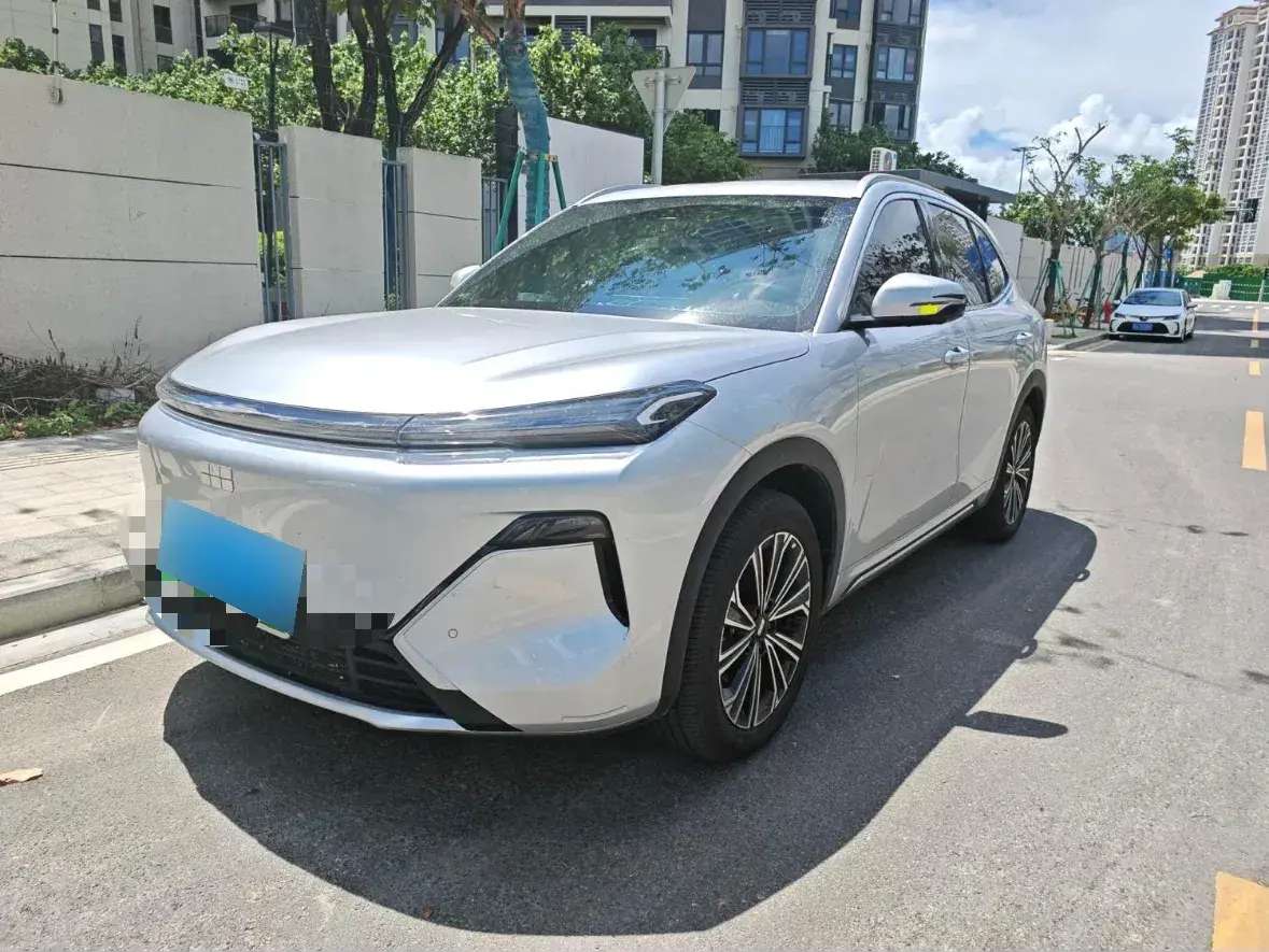 2025 Geely Galaxy Starship 7 EM-i 1.5L 112HP L4 1DHT PHEV 19.09KWH