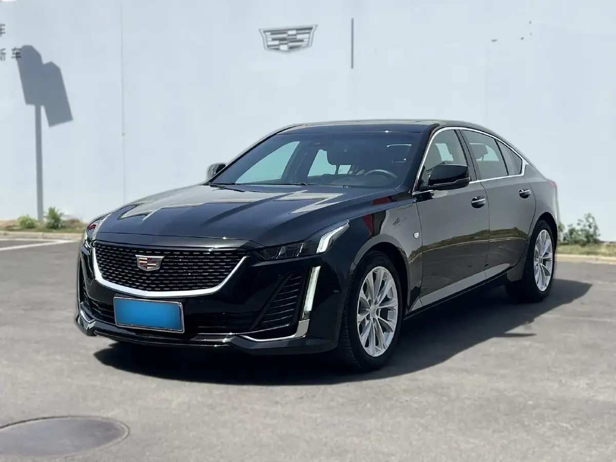 2023 Cadillac CT5 2.0T 237HP L4 10AT