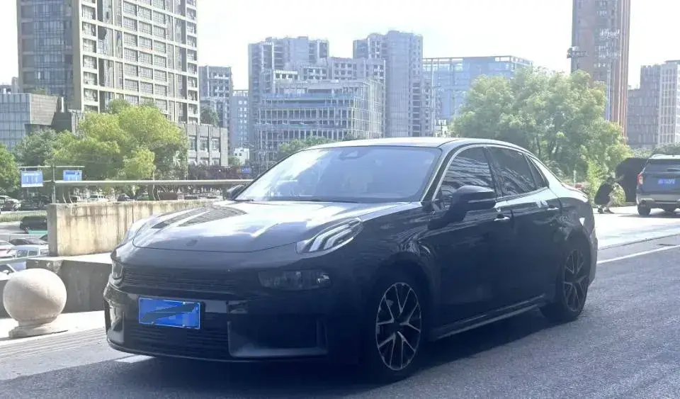 2022 LYNK&CO 03 2.0T 190HP L4 7DCT