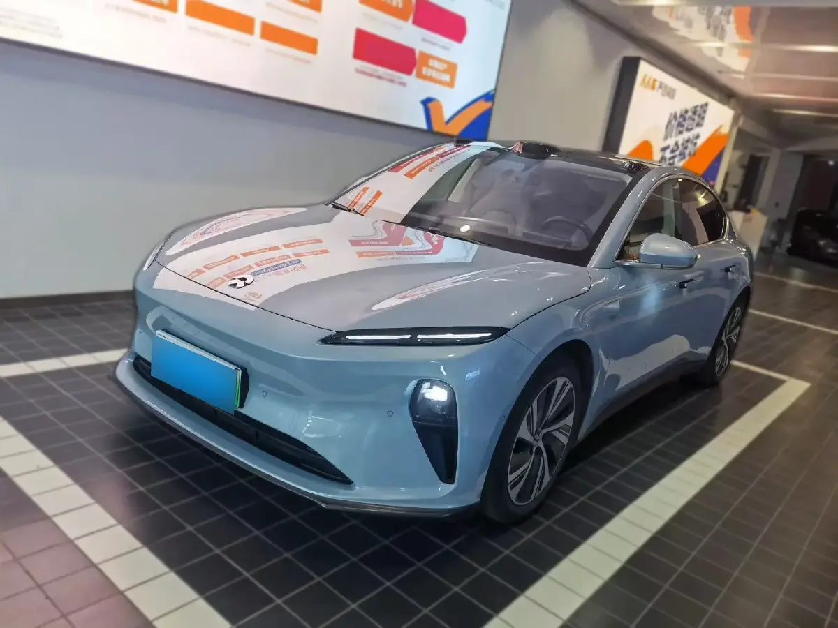 2023 NIO ET5T BEV 75KWH