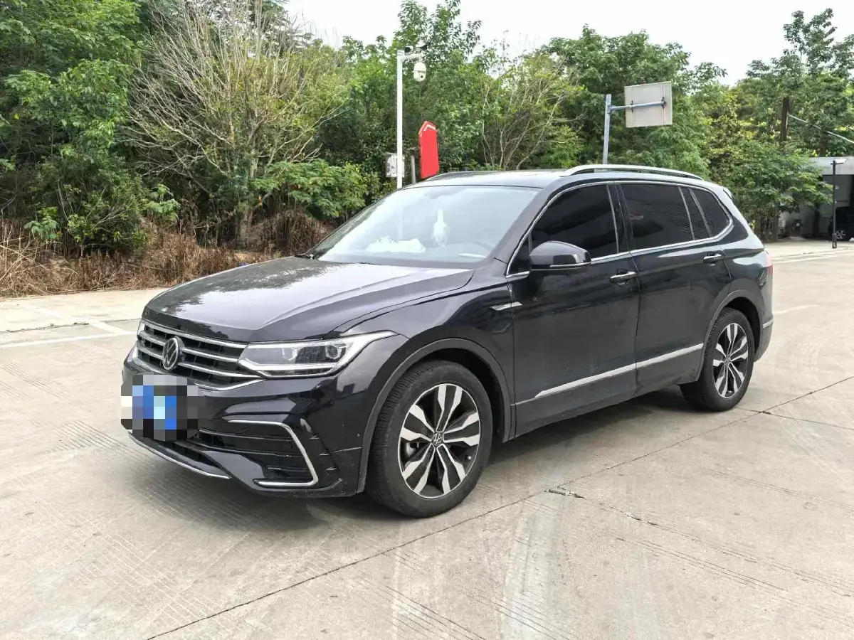 2024 Volkswagen Tiguan L 2.0T 186HP L4 7DCT