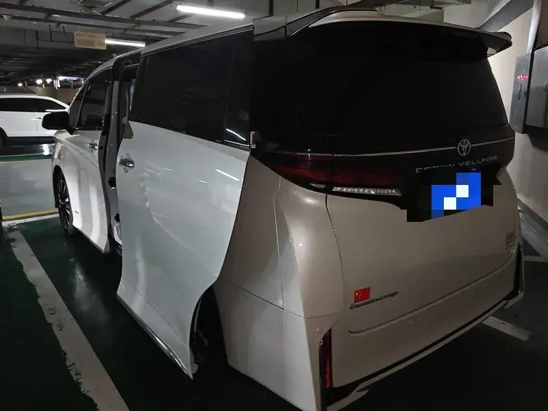 2024 Toyota Vellfire 2.5L 190HP L4 E-CVT Hybrid,autocango,china used car exporter,china ev exporter,chinese used car exporter,chinese used ev exporter