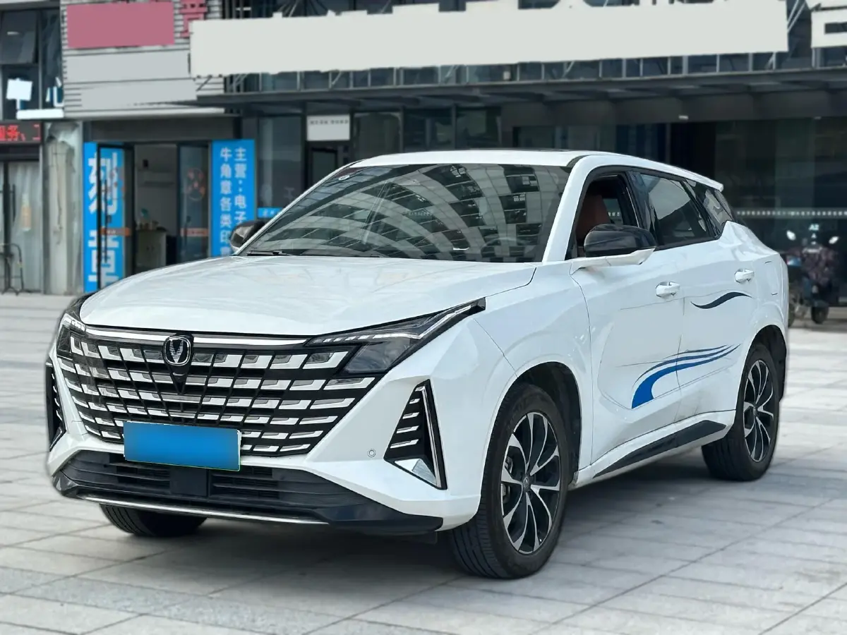 2024 ChangAn UNI-Z 1.5L 98HP L4 E-CVT PHEV 18.4KWH