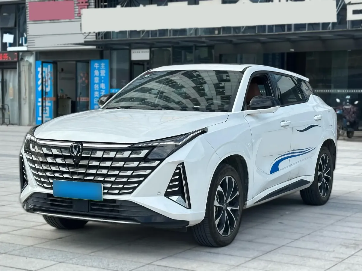 2024 ChangAn UNI-Z 1.5L 98HP L4 E-CVT PHEV 18.4KWH,autocango,china used car exporter,china ev exporter,chinese used car exporter,chinese used ev exporter