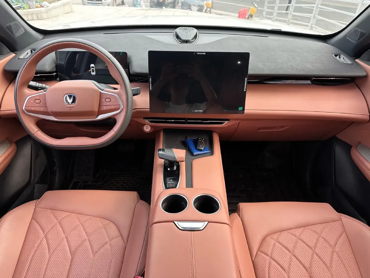 2024 ChangAn UNI-Z 1.5L 98HP L4 E-CVT PHEV 18.4KWH,autocango,china used car exporter,china ev exporter,chinese used car exporter,chinese used ev exporter