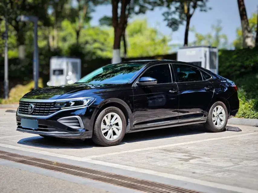 2023 Volkswagen Passat 1.4T 150HP L4 7DCT