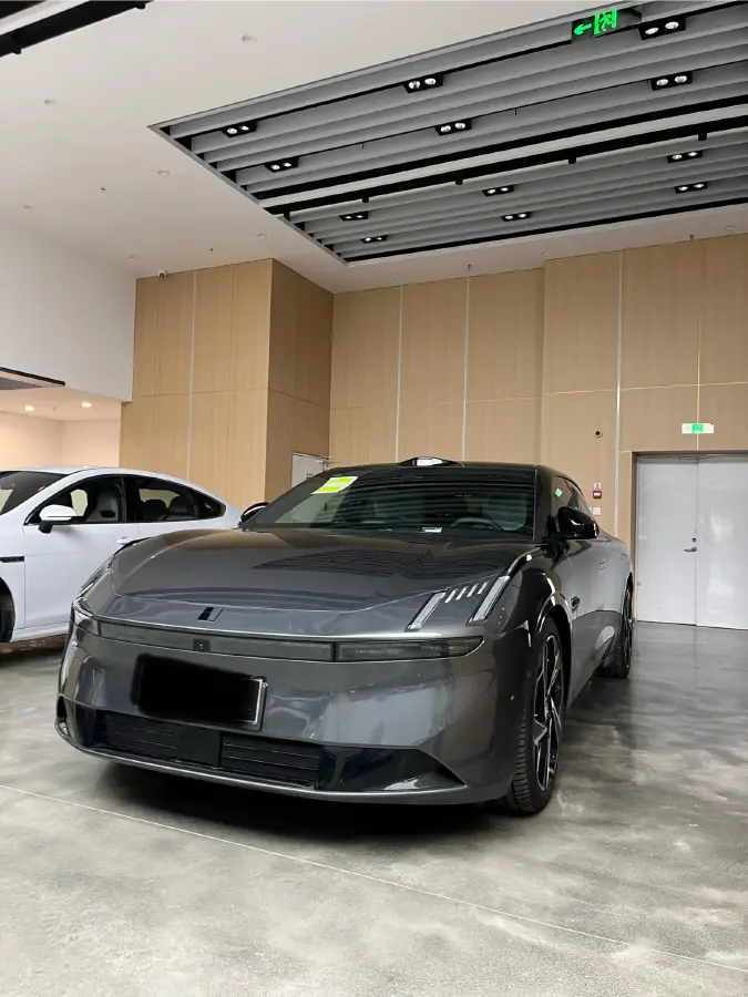 2025 LYNK&CO Z10 BEV 95KWH