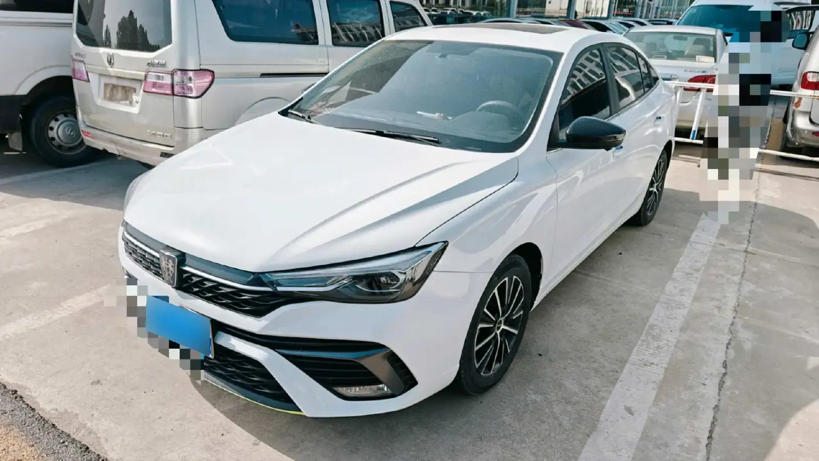 2021 Roewe i5 1.5L 120HP L4 CVT