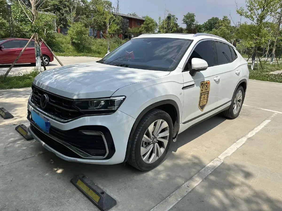 2020 Volkswagen Tayron X 2.0T 186HP L4 7DCT