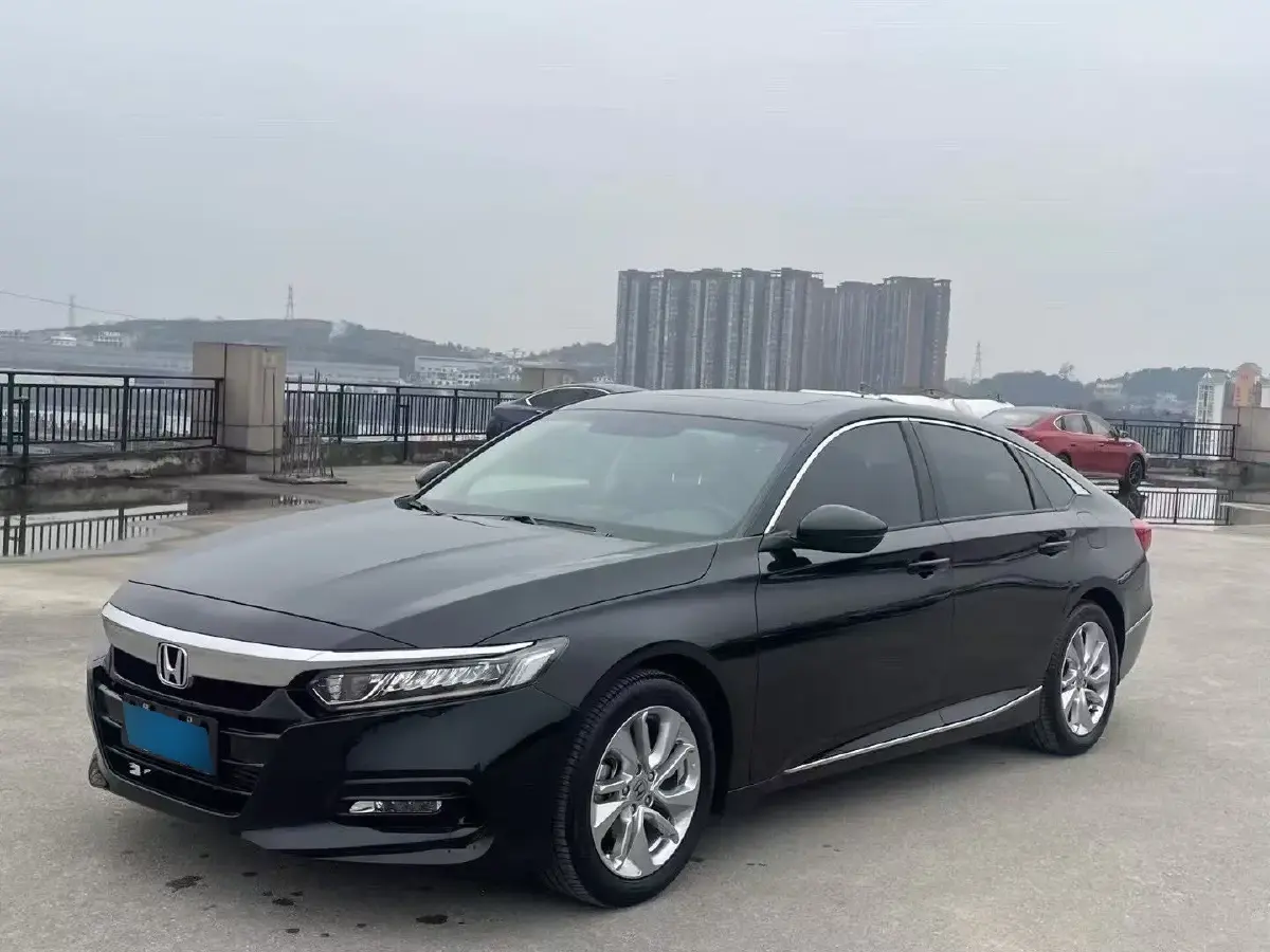 2022 Honda Accord 1.5T 194HP L4 CVT