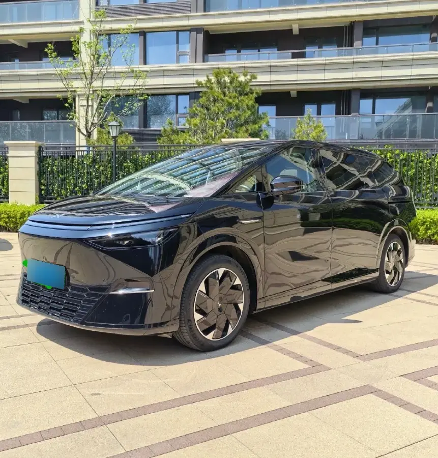2024 Xpeng X9 BEV 101.5KWH