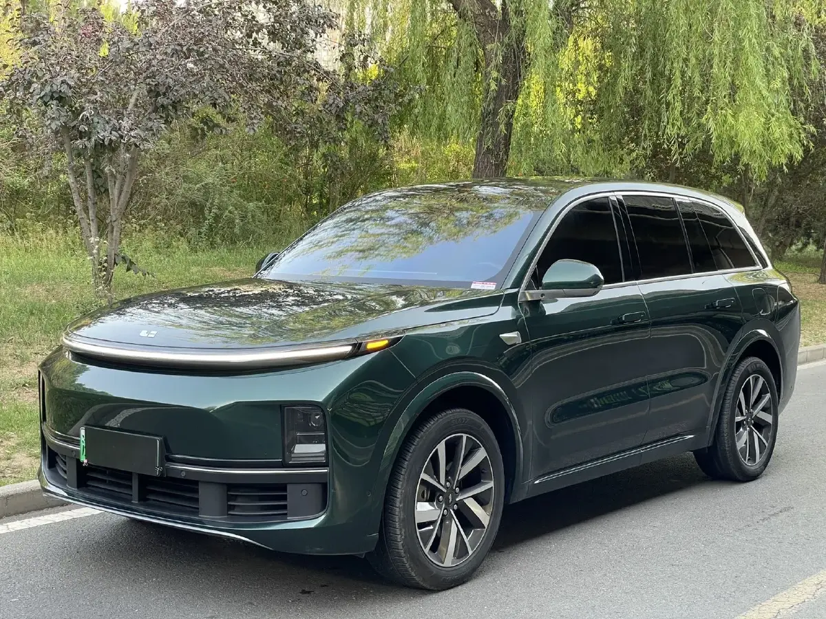 2023 Li L8 Range Extended 154HP REEV 40.9KWH