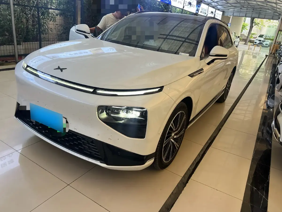 2022 Xpeng G9 BEV 98KWH