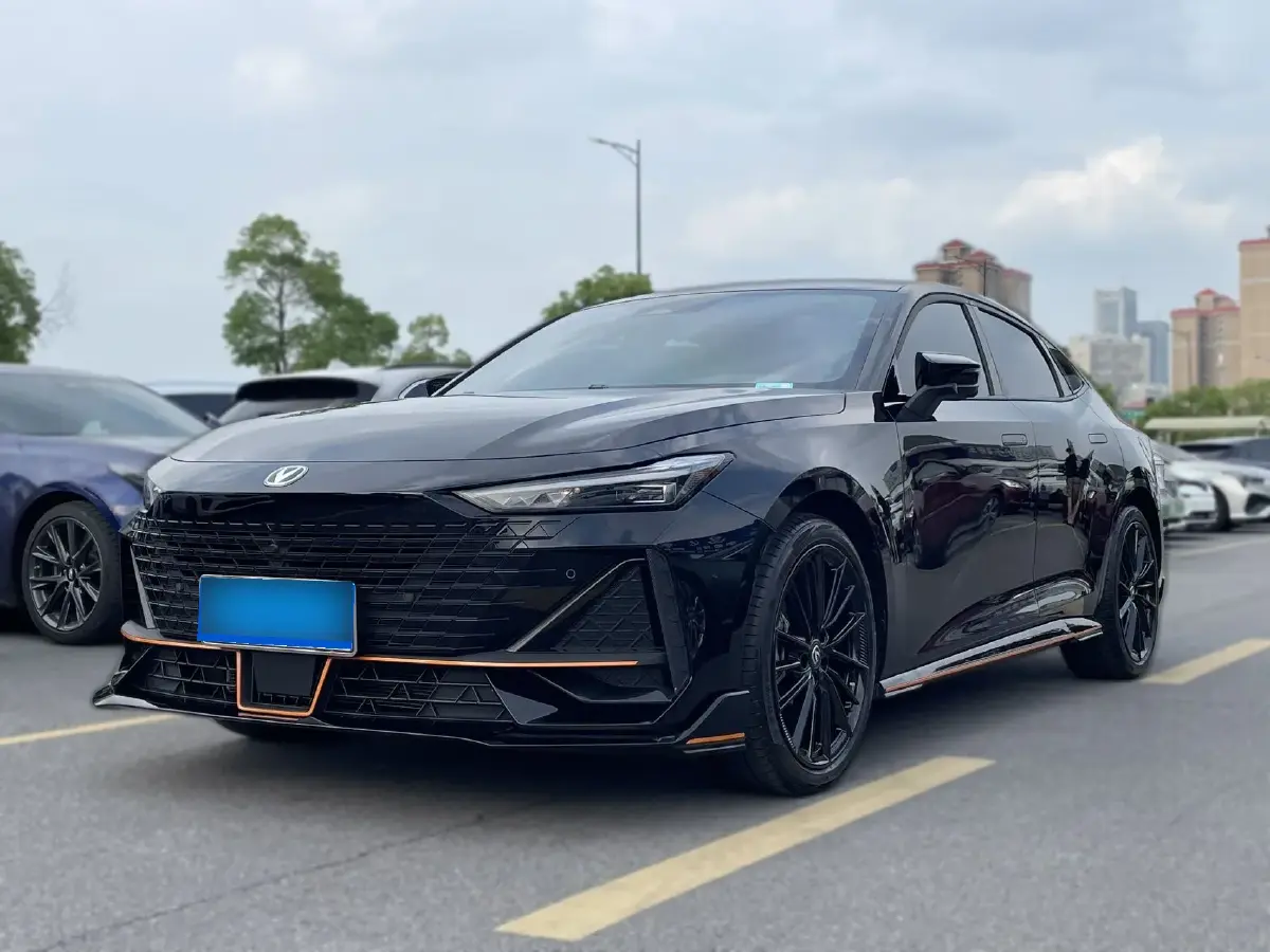 2023 ChangAn UNI-V 1.5T 188HP L4 7DCT