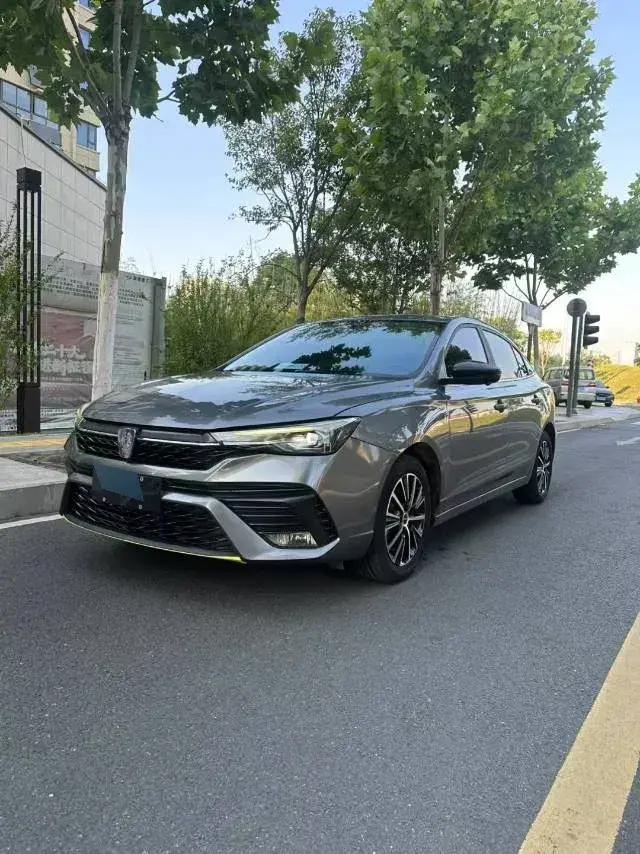 2021 Roewe i5 1.5L 120HP L4 CVT