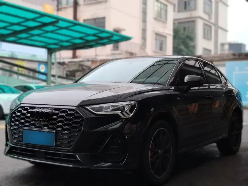 2022 Audi Q3 2.0T 186HP L4 7DCT