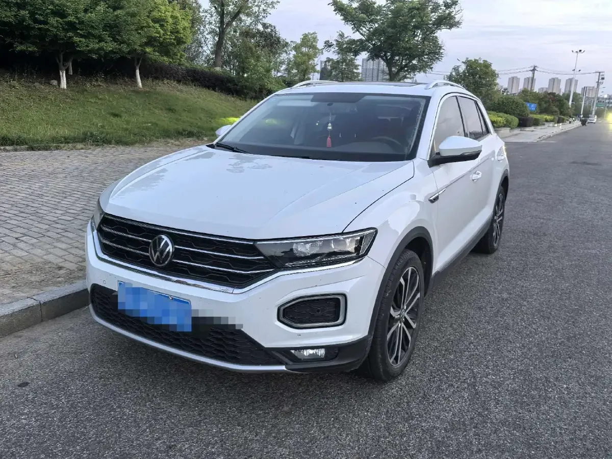 2021 Volkswagen T-Roc 1.4T 150HP L4 7DCT