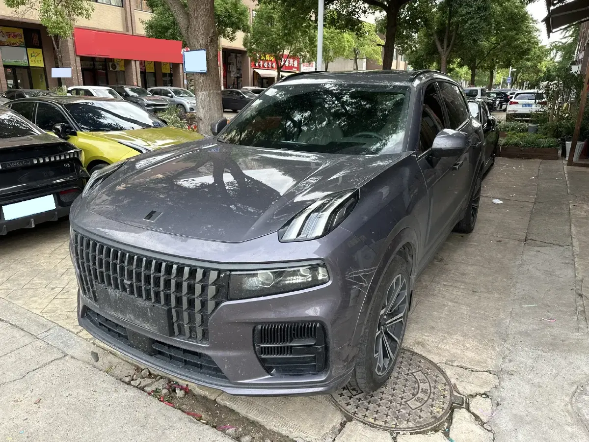 2023 LYNK&CO 09 EM-P 2.0T 254HP L4 3DHT PHEV 40.1KWH