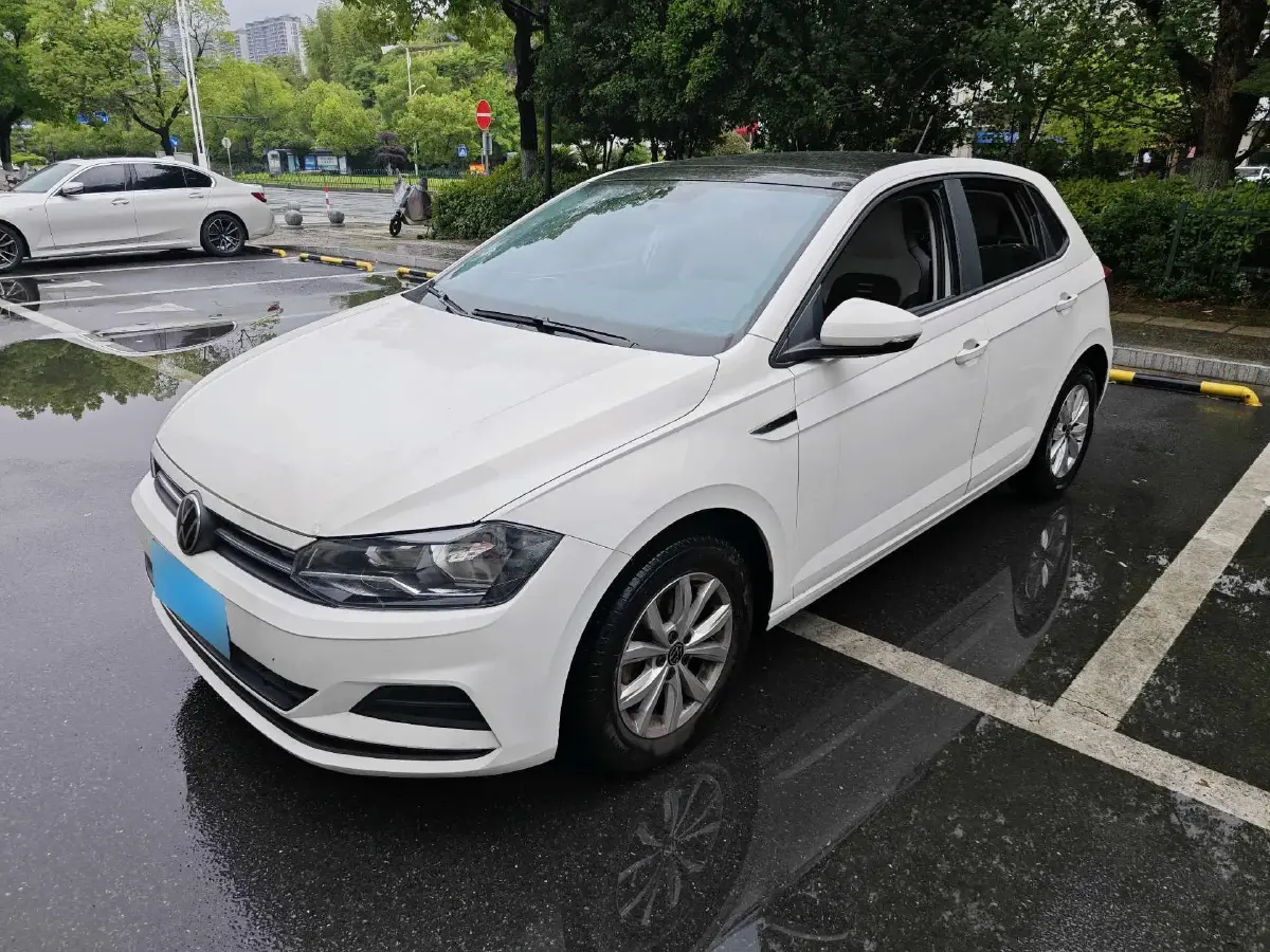 2021 Volkswagen Polo 1.5L 113HP L4 6AT