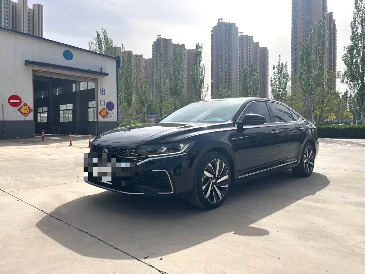 2022 Volkswagen Passat 2.0T 186HP L4 7DCT