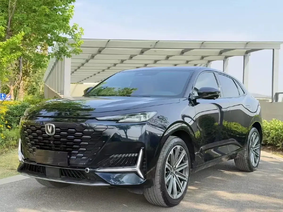2021 ChangAn UNI-K 2.0T 233HP L4 8AT