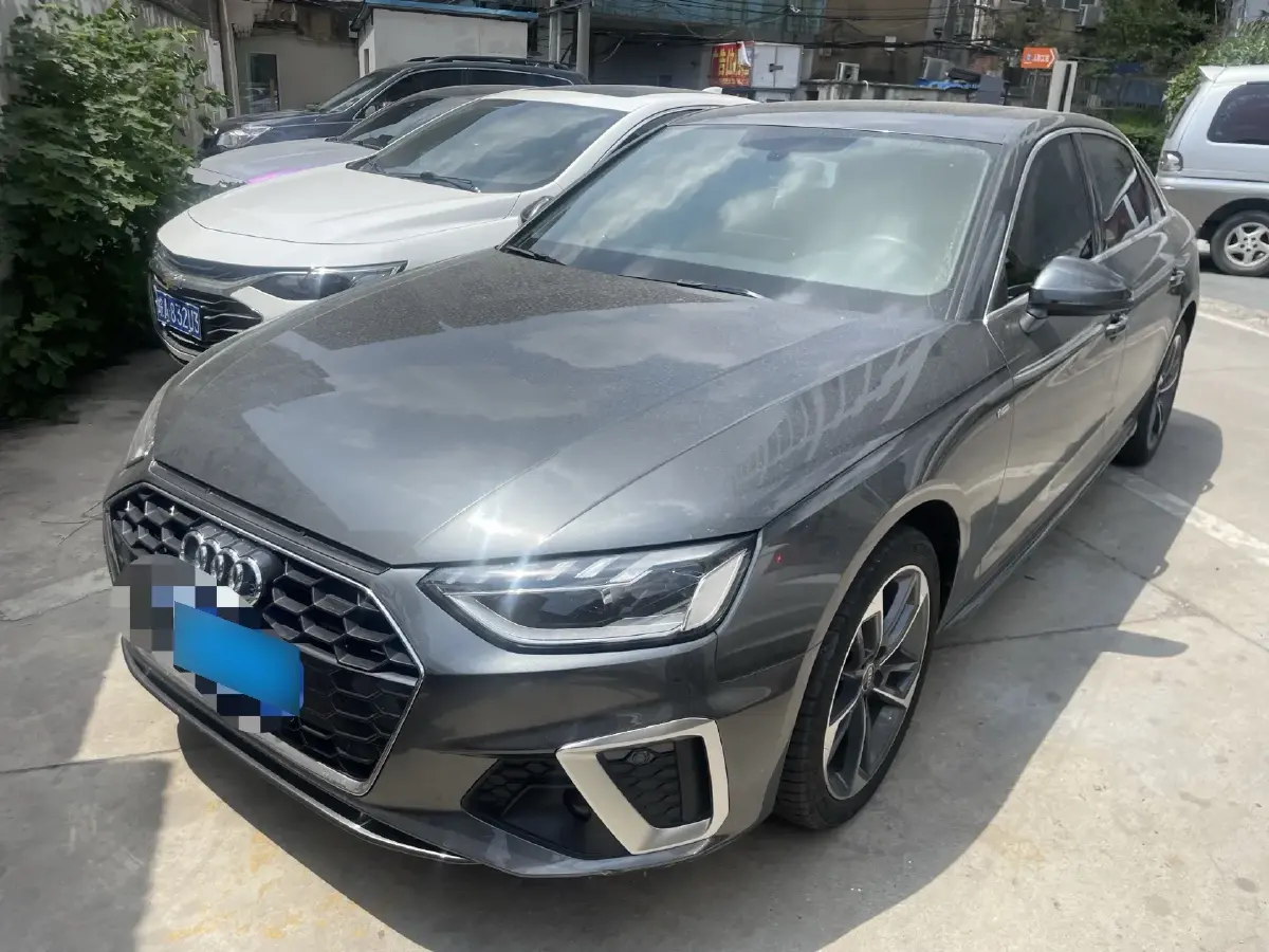 2023 Audi A4L 2.0T 190HP L4 7DCT