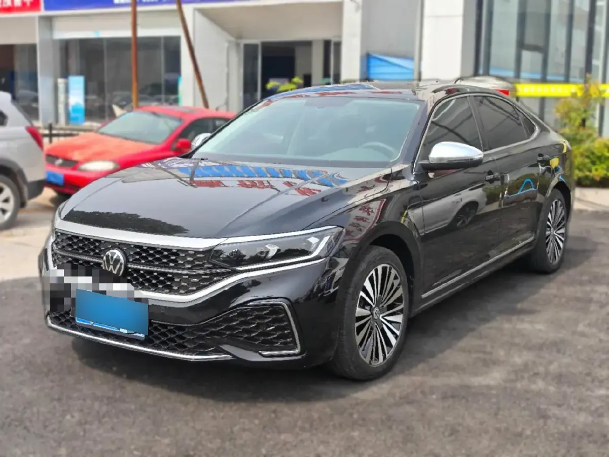 2024 Volkswagen Passat 1.4T 150HP L4 7DCT