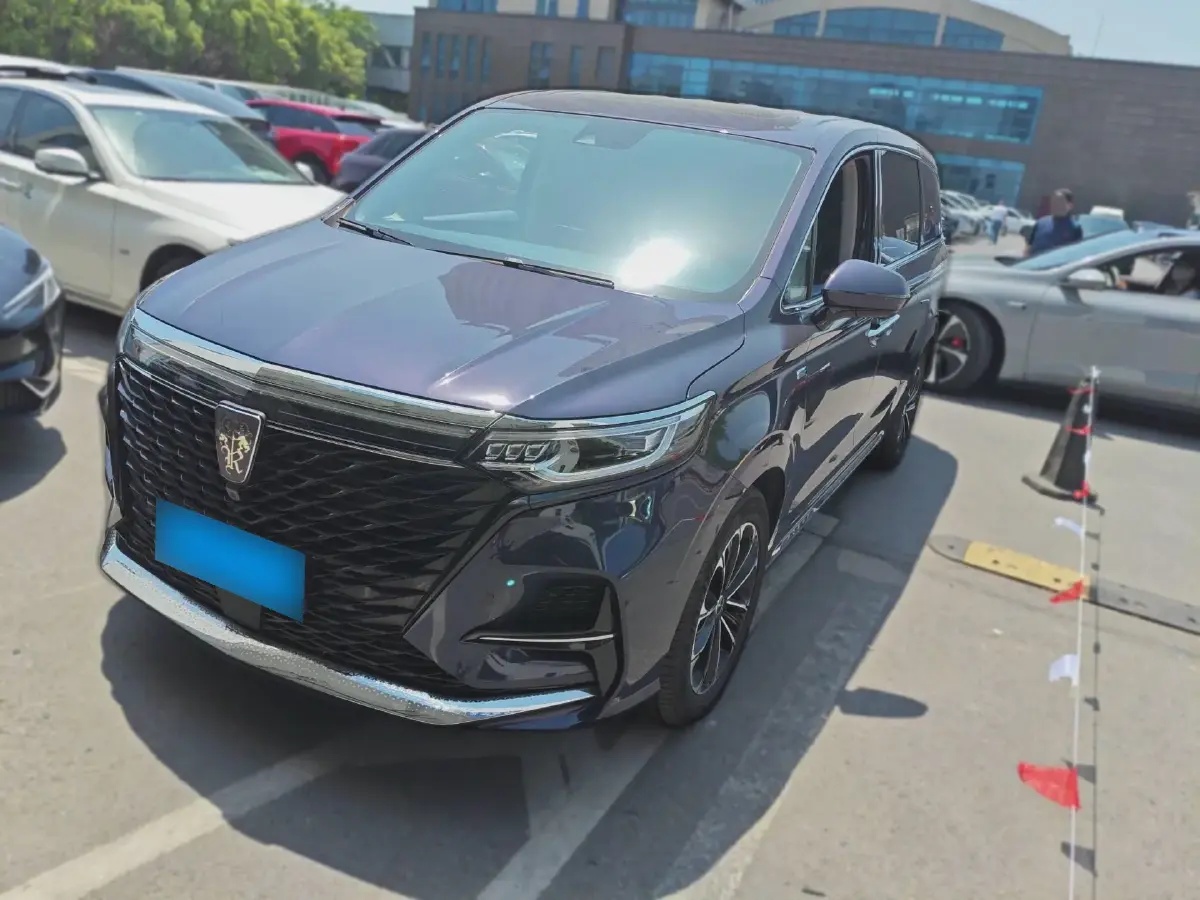 2022 Roewe iMAX8 2.0T 234HP L4 8AT