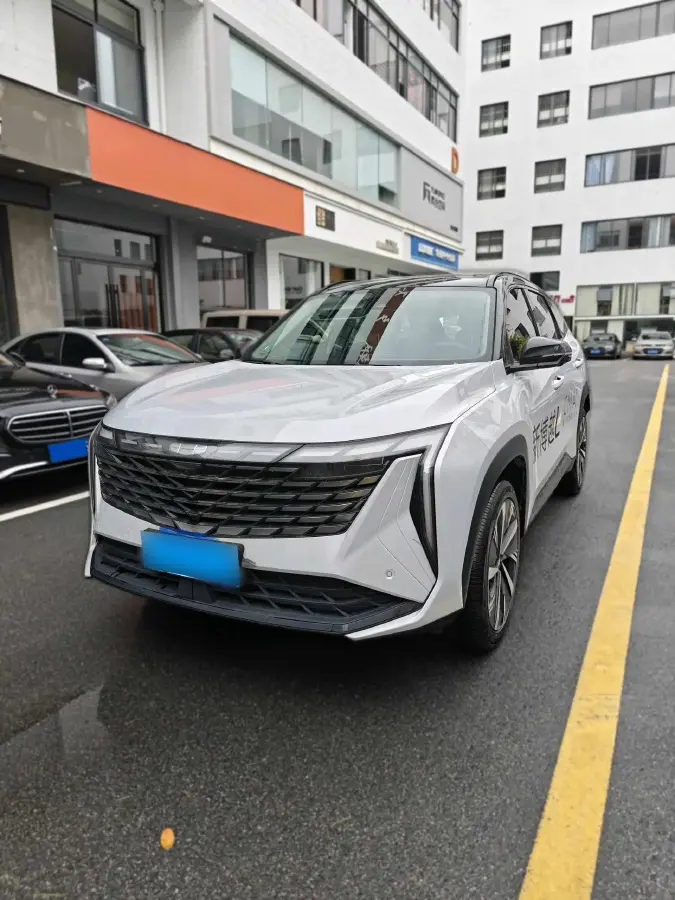 2024 Geely StarRay 1.5T 181HP L4 7DCT