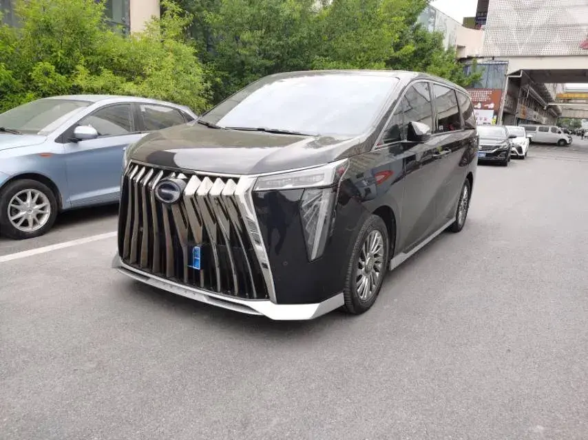 2023 GAC Trumpchi M8 2.0T 190HP L4 E-CVT Hybrid