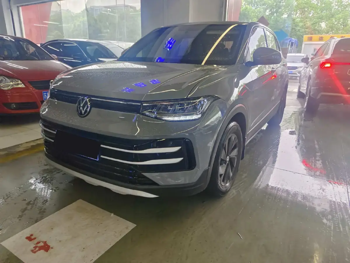 2025 Volkswagen Tharu 1.5L 110HP L4 6AT