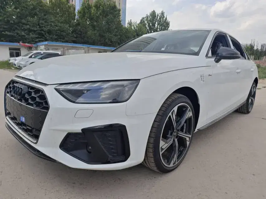 2024 Audi A4L 2.0T 190HP L4 7DCT