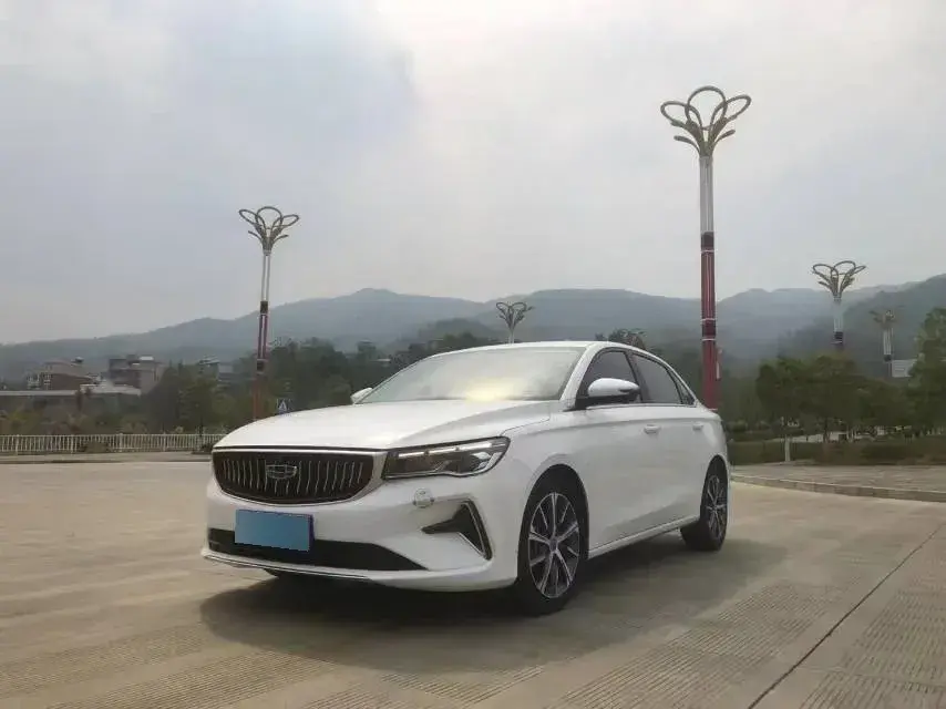 2022 Geely Emgrand 1.5L 114HP L4 CVT