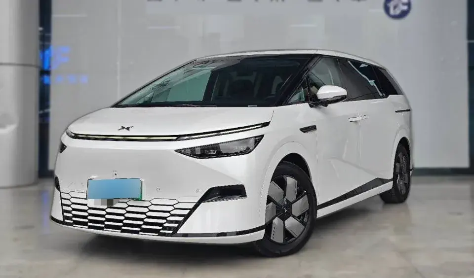 2024 Xpeng X9 BEV 101.5KWH