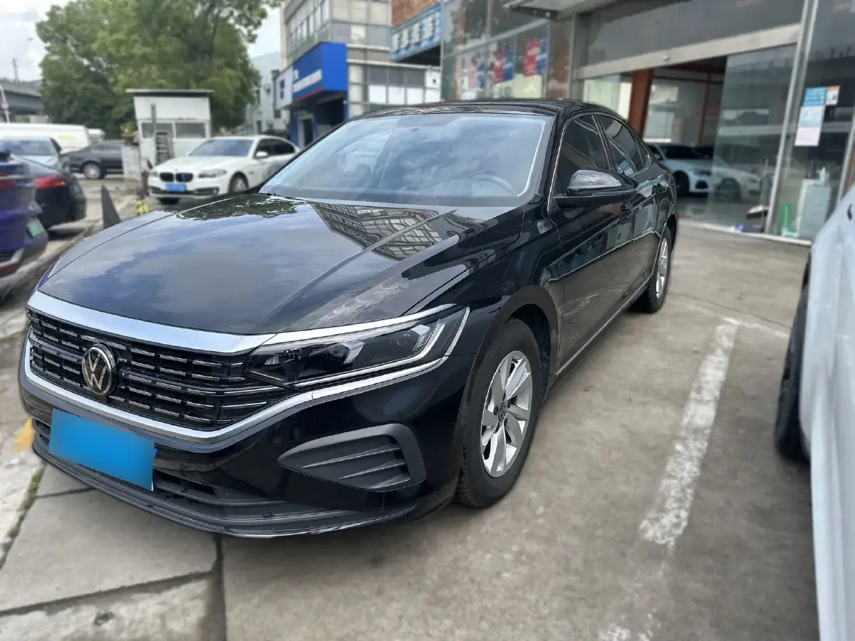 2024 Volkswagen Passat 1.4T 150HP L4 7DCT