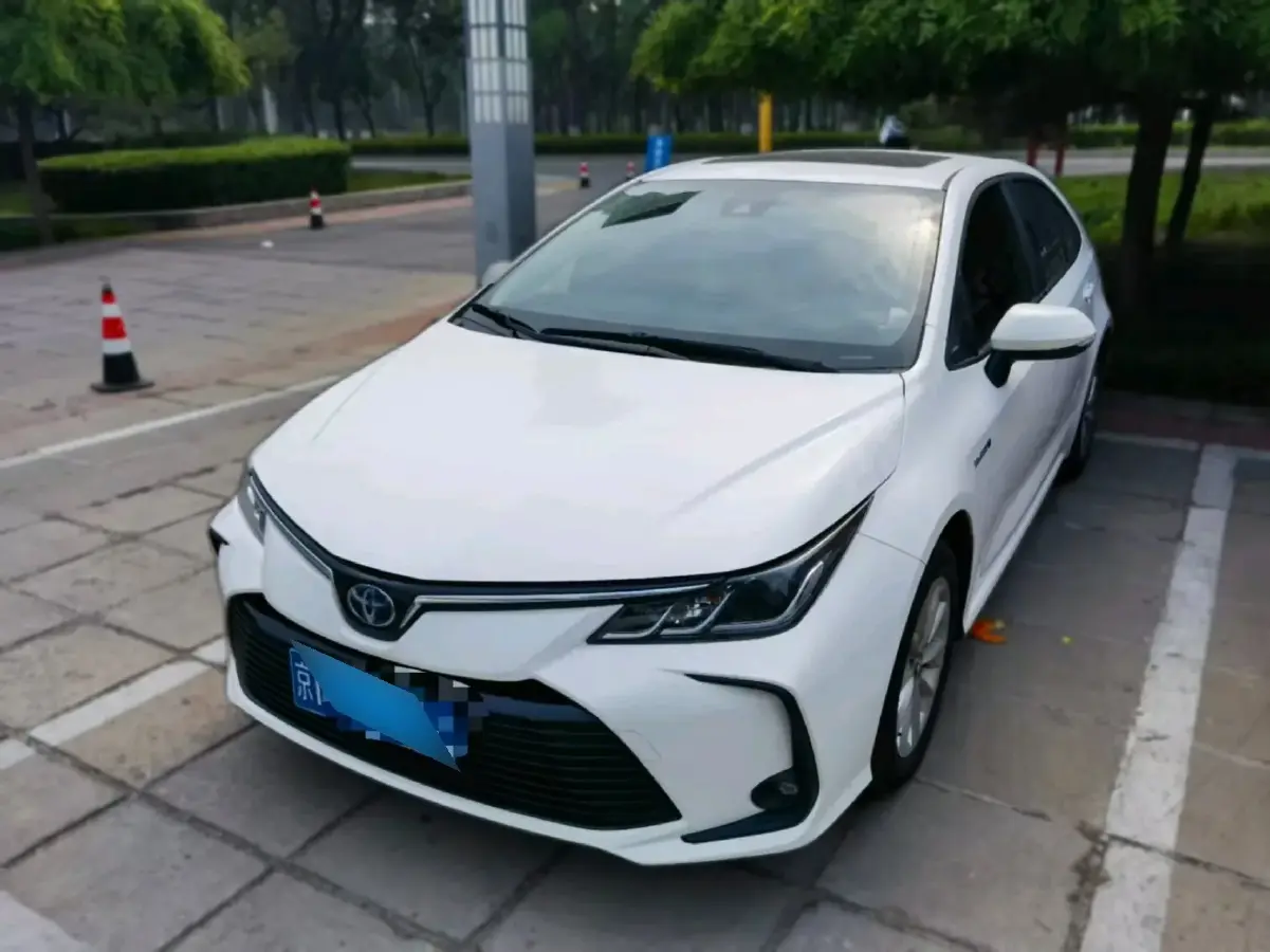 2021 Toyota Corolla 1.8L 98HP L4 E-CVT Hybrid