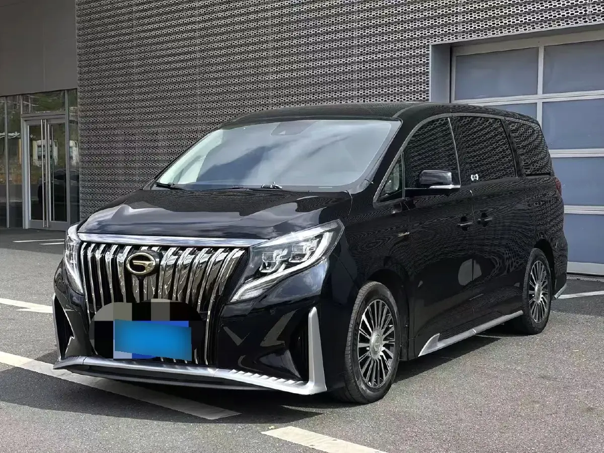 2021 GAC Trumpchi M8 2.0T 252HP L4 8AT