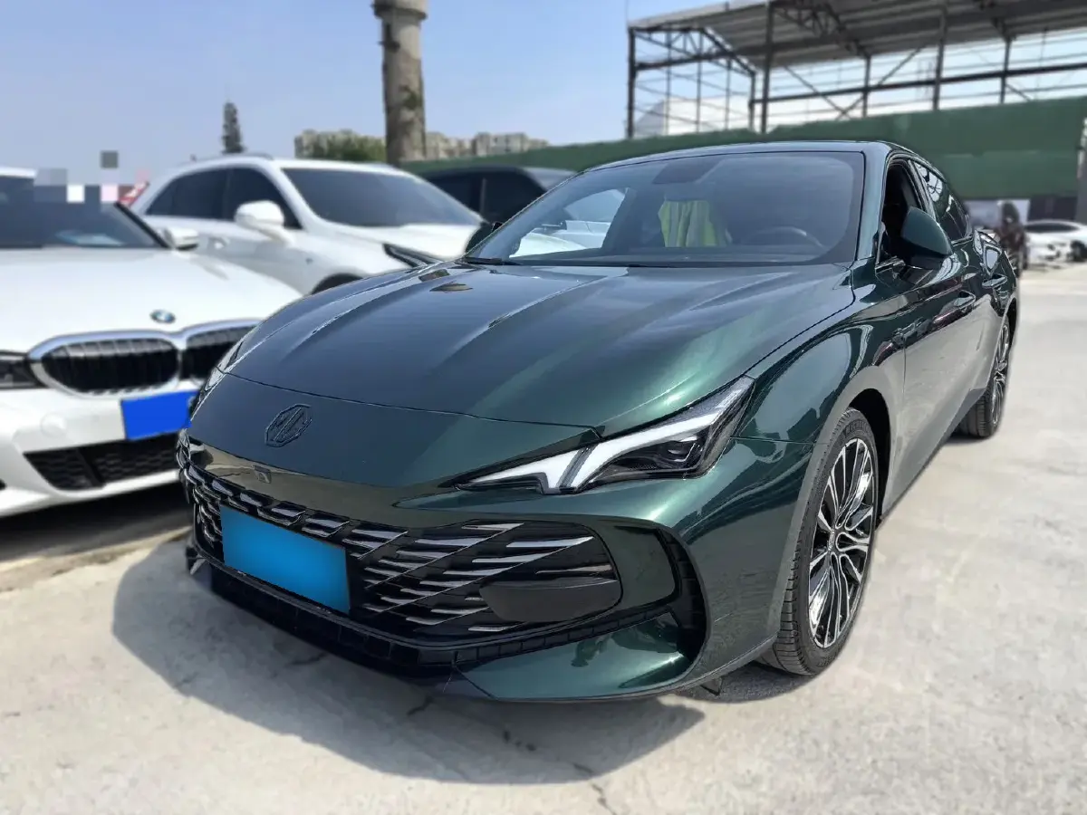 2023 MG 7 2.0T 261HP L4 9AT