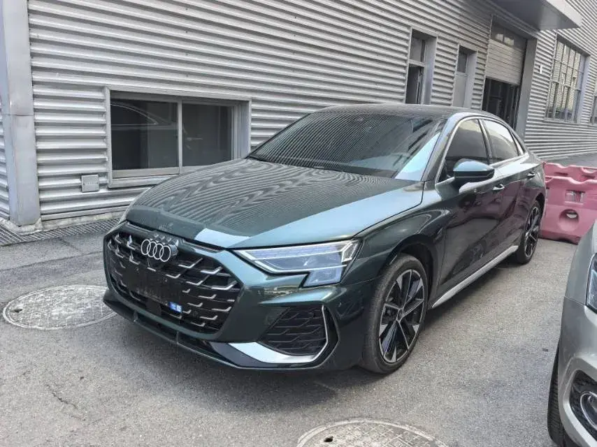 2025 Audi A3 1.5T 160HP L4 7DCT