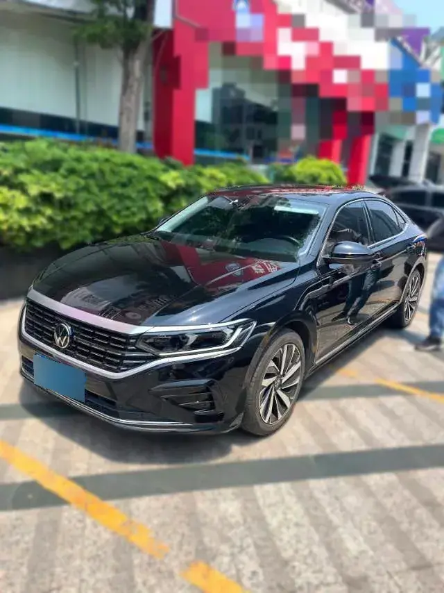 2023 Volkswagen Passat 2.0T 186HP L4 7DCT