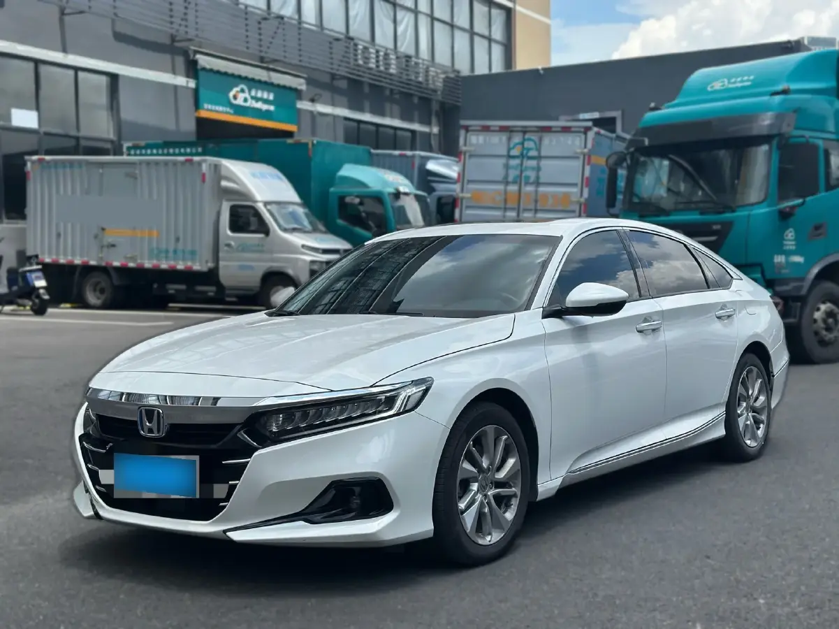 2022 Honda Accord 2.0L 146HP L4 E-CVT Hybrid