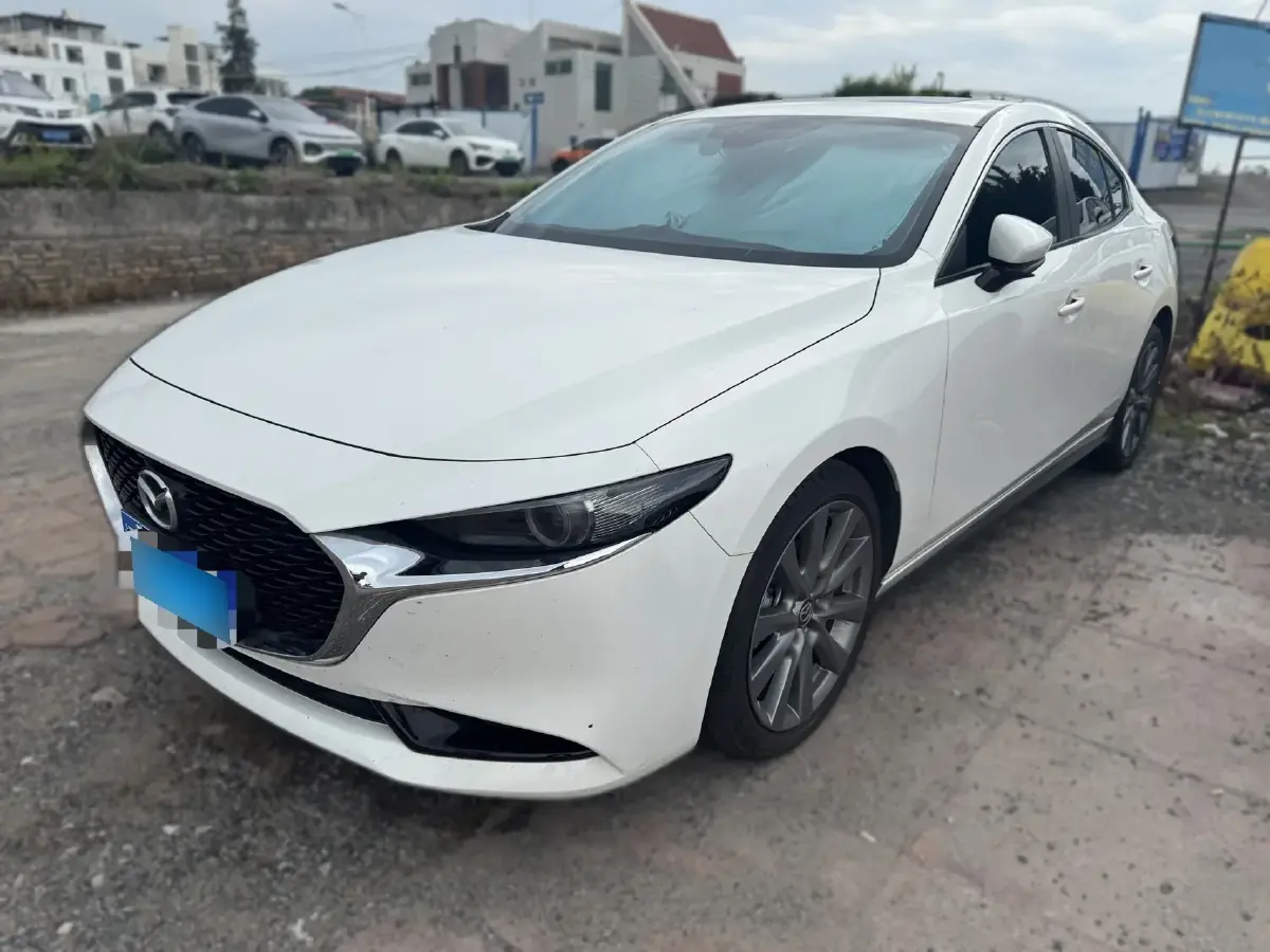 2022 Mazda 3 Axela 2.0L 158HP L4 6AT
