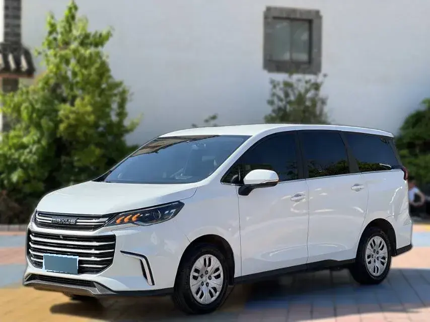 2023 MAXUS G50 1.5T 181HP L4 6MT